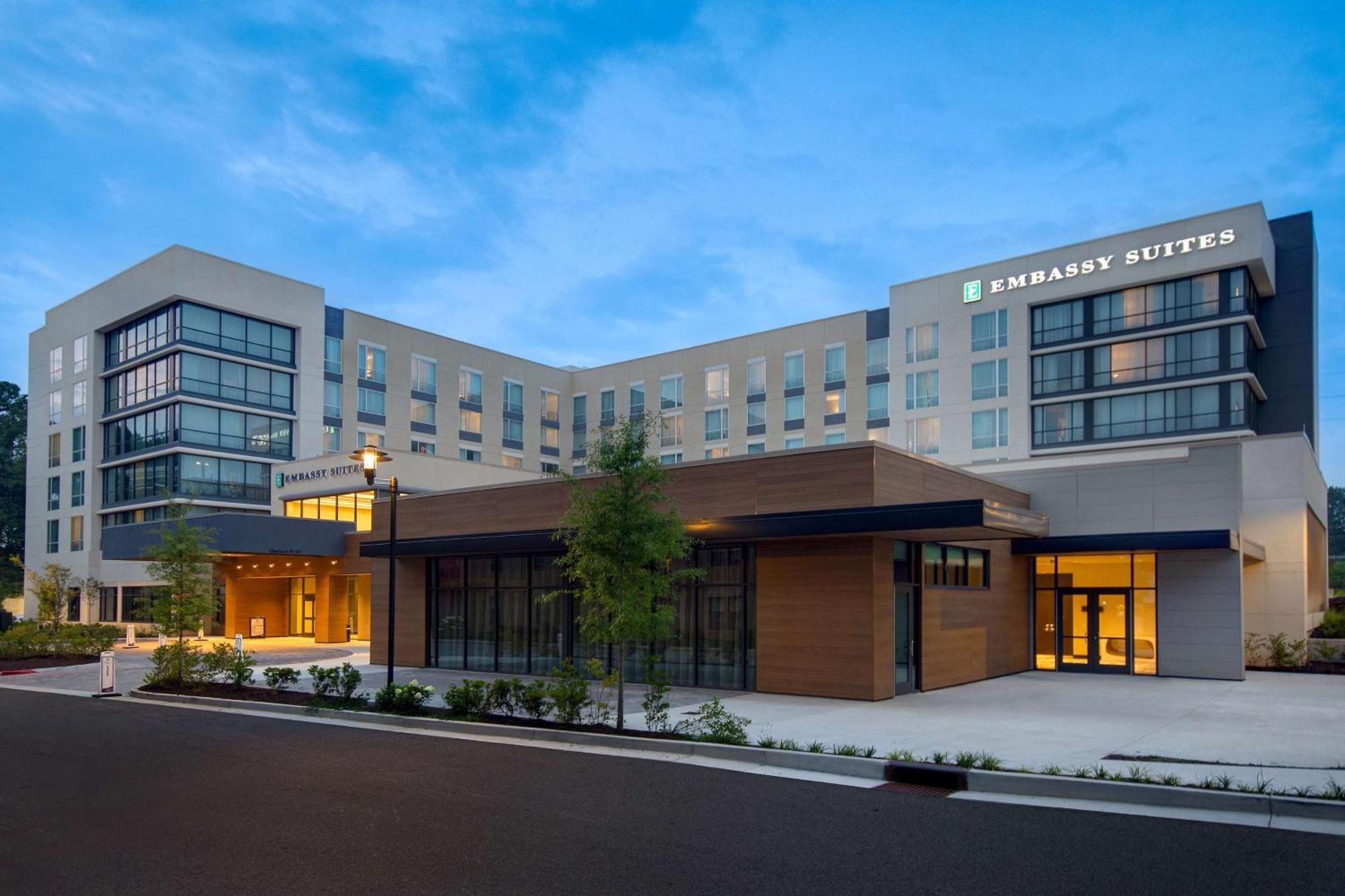 Embassy Suites By Hilton Alpharetta Halcyon Exterior photo